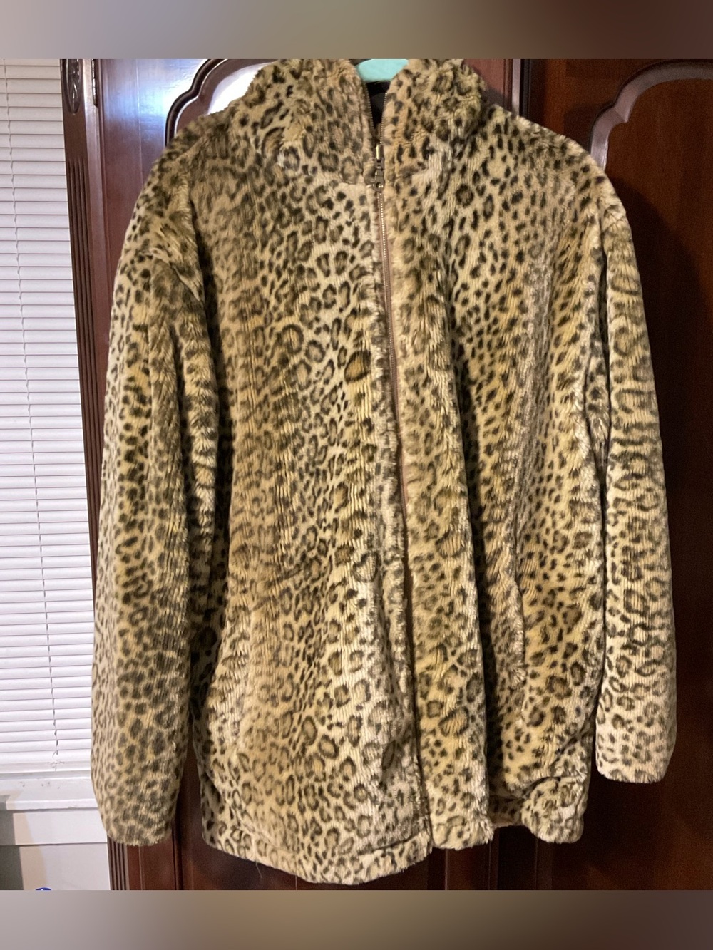Vintage Reversible Oversized Hooded Faux Fur Jacket, Tan interior, size Medium